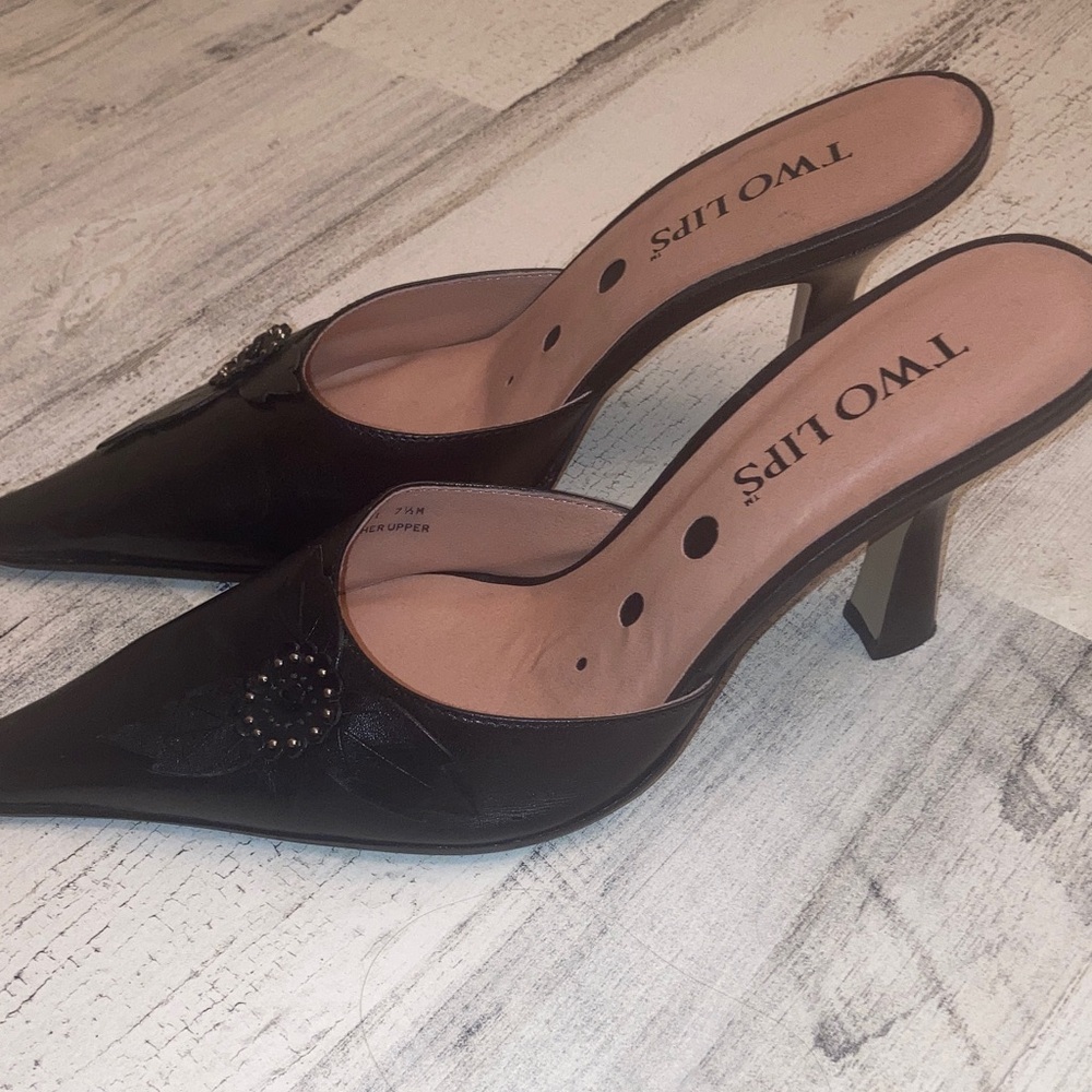 Vintage Genuine Leather  Mules   2 Lips Black Pointed Heels